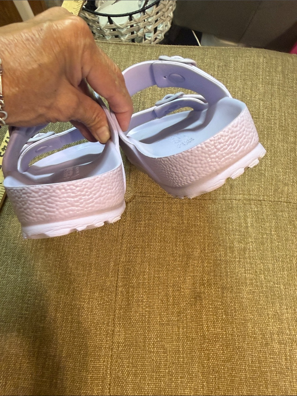 Birkenstock Arizona EVA Sandals in light purple - Picture 10 of 11
